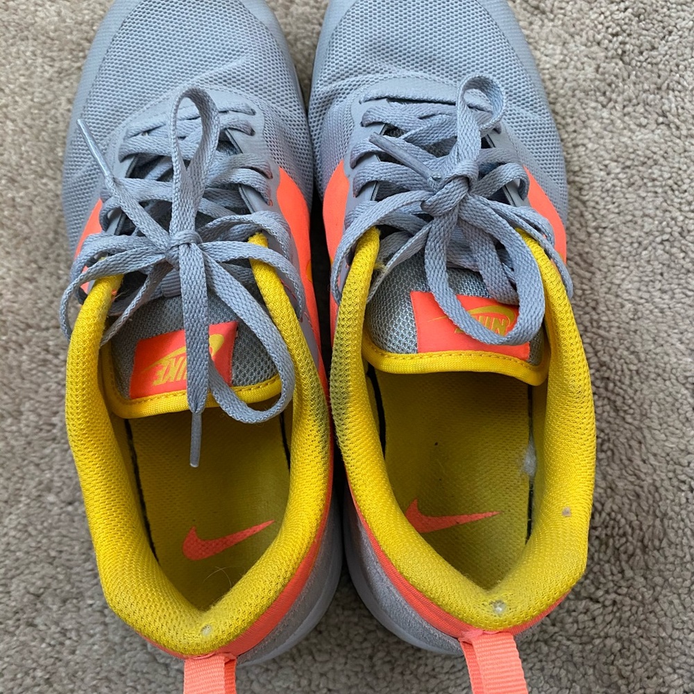 Nike tennis shoes gray orange yellow sneakers - Picture 3 of 5